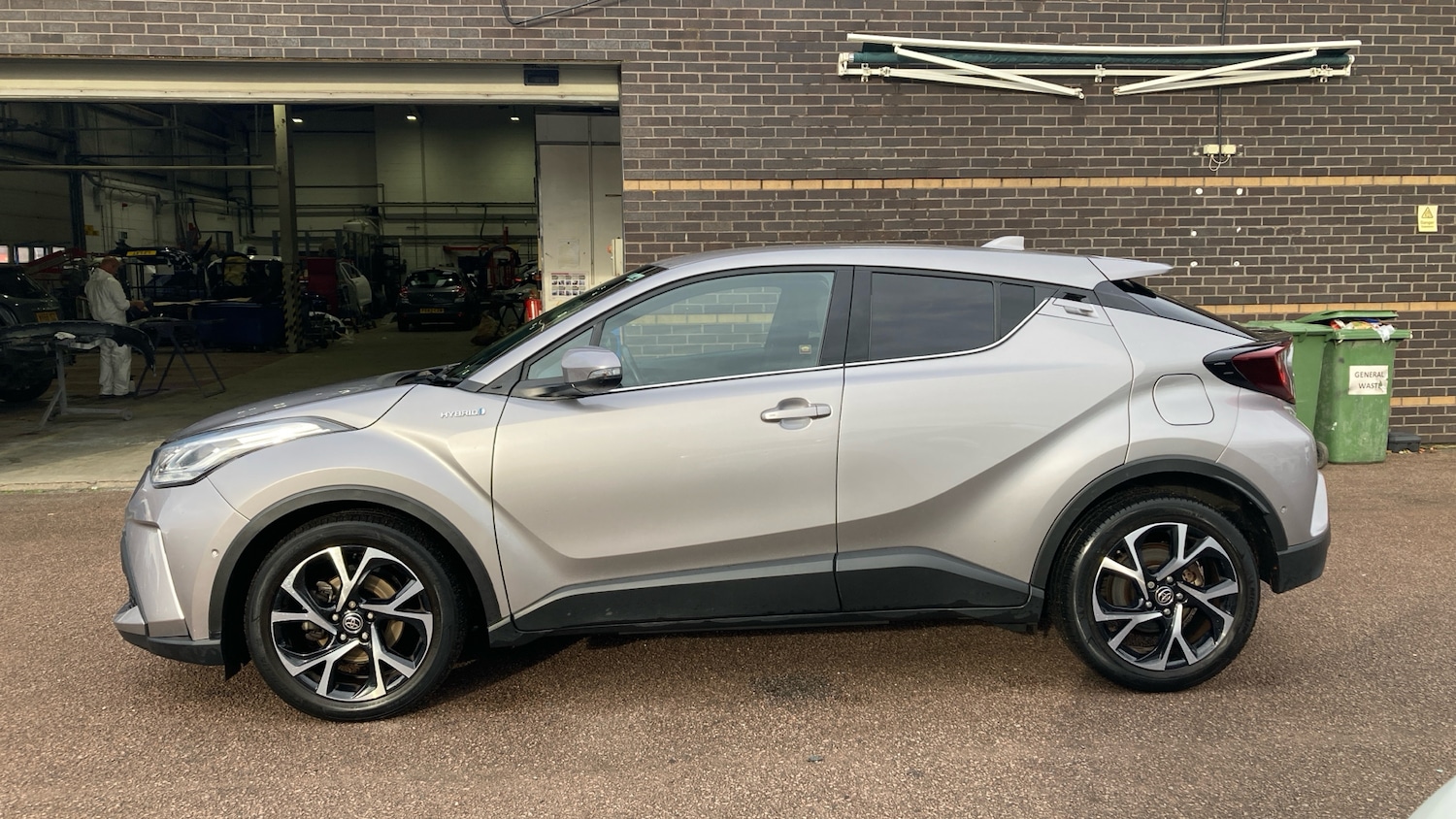 Used Toyota C-HR 2021 for sale - 76479497: Photo 17