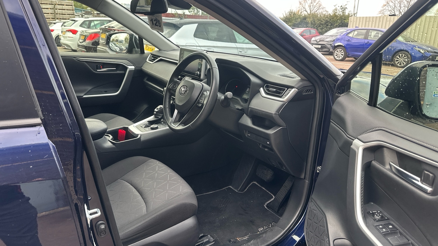 Used Toyota RAV4 2022 for sale - 76384240: Photo 11