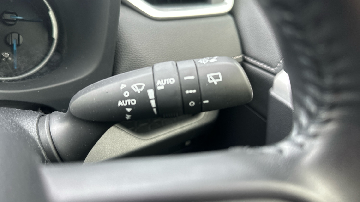 Used Toyota RAV4 2022 for sale - 76384240: Photo 23