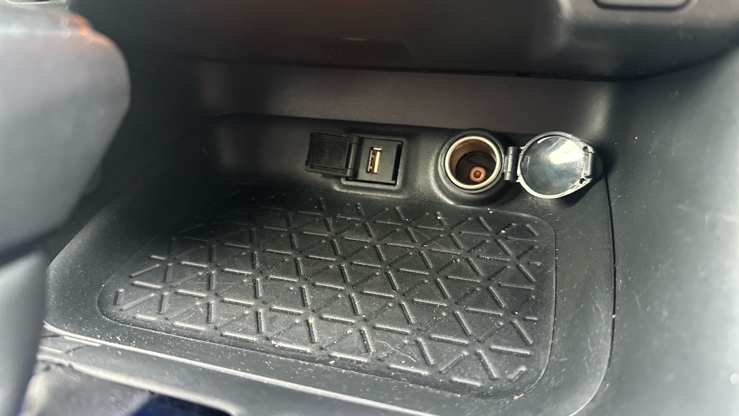 Used Toyota RAV4 2022 for sale - 76384240: Photo 26