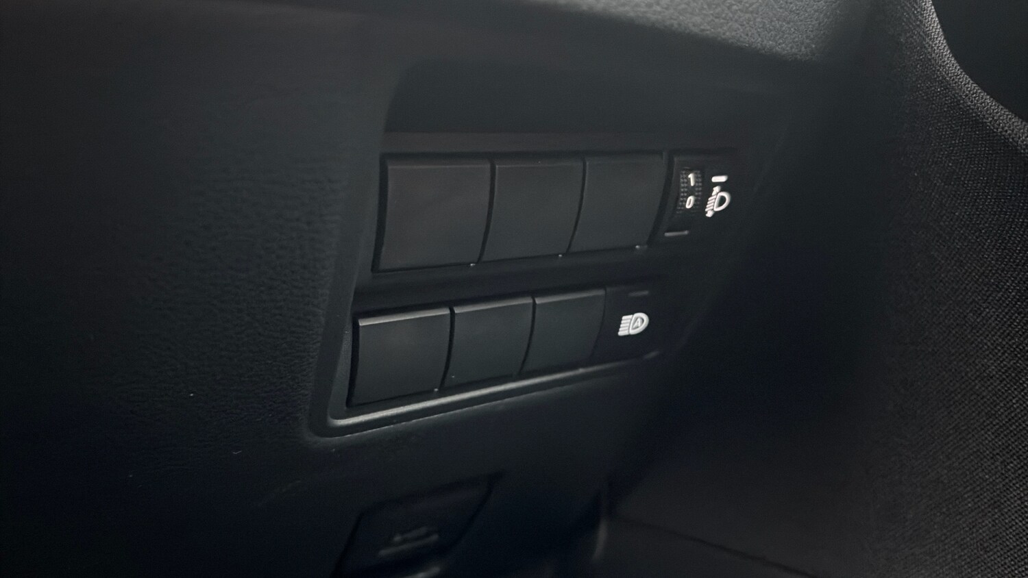 Used Toyota Yaris Cross 2025 for sale - 77570546: Photo 46