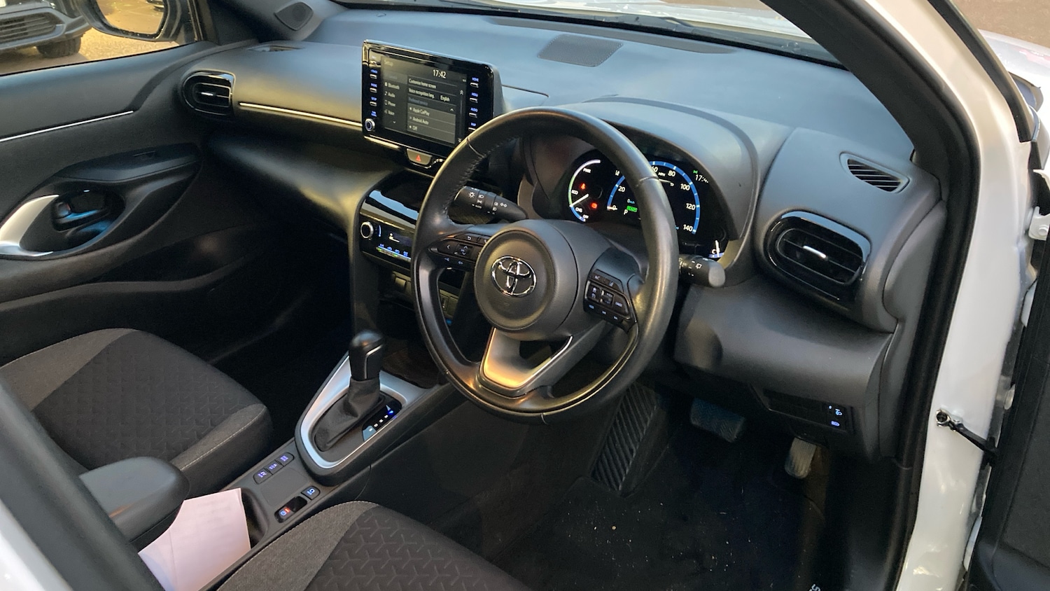 Used Toyota Yaris Cross 2021 for sale - 76480250: Photo 30