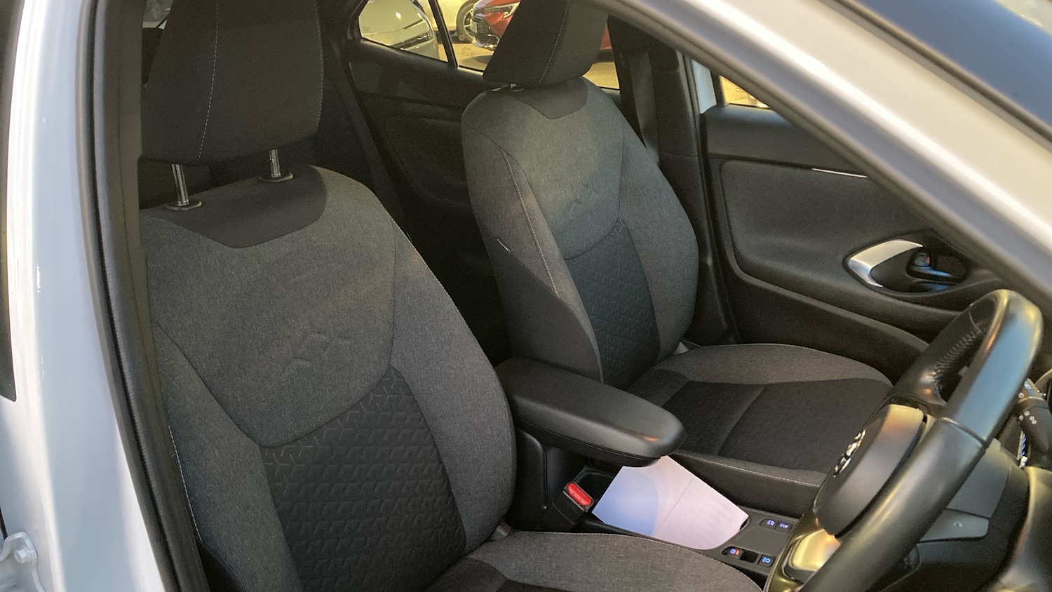 Used Toyota Yaris Cross 2021 for sale - 76480250: Photo 31