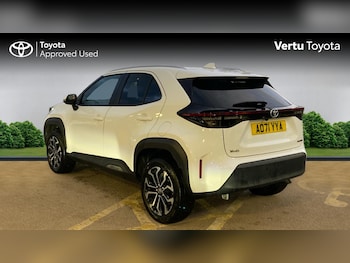 Used Toyota Yaris Cross 2021 for sale - 76480250: Photo