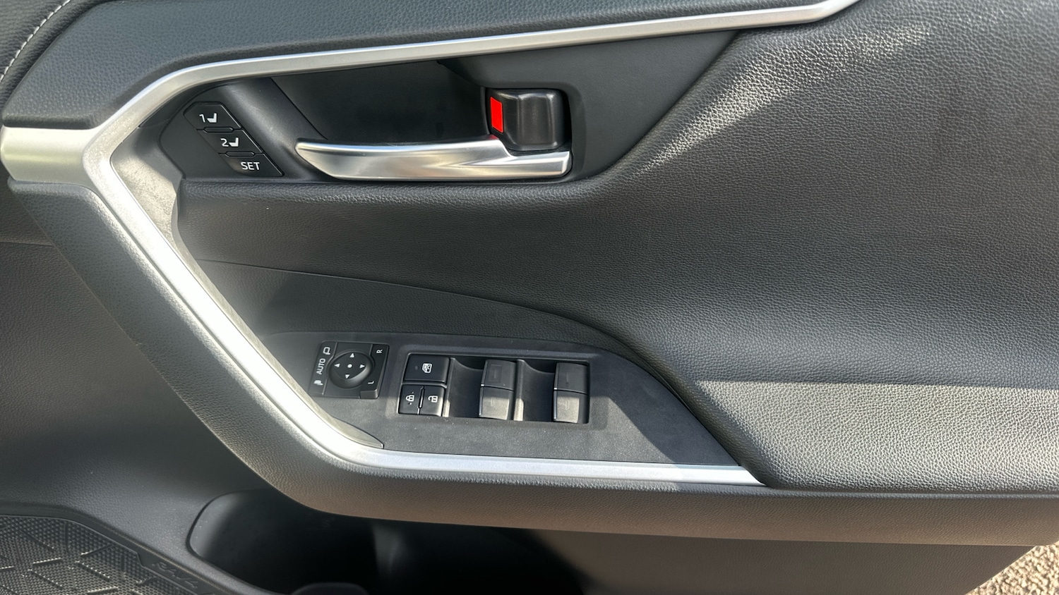 Used Toyota RAV4 2023 for sale - 77023955: Photo 23