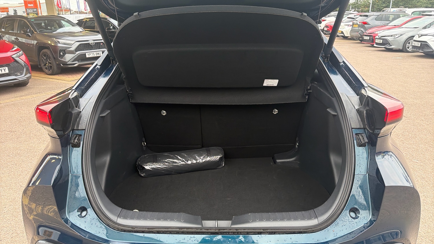 Used Toyota C-HR 2025 for sale - 77845144: Photo 14