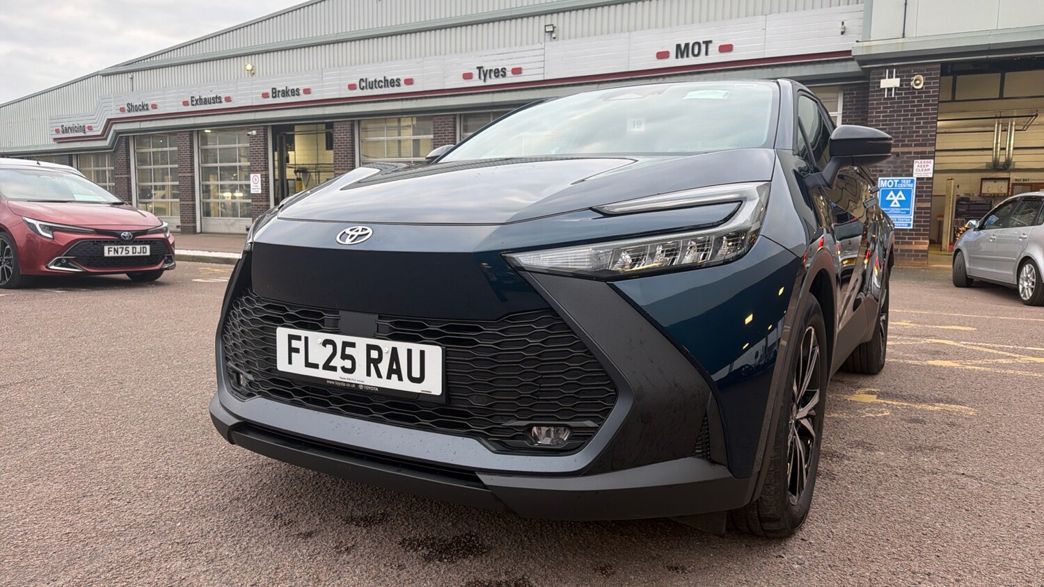 Used Toyota C-HR 2025 for sale - 77845144: Photo 29