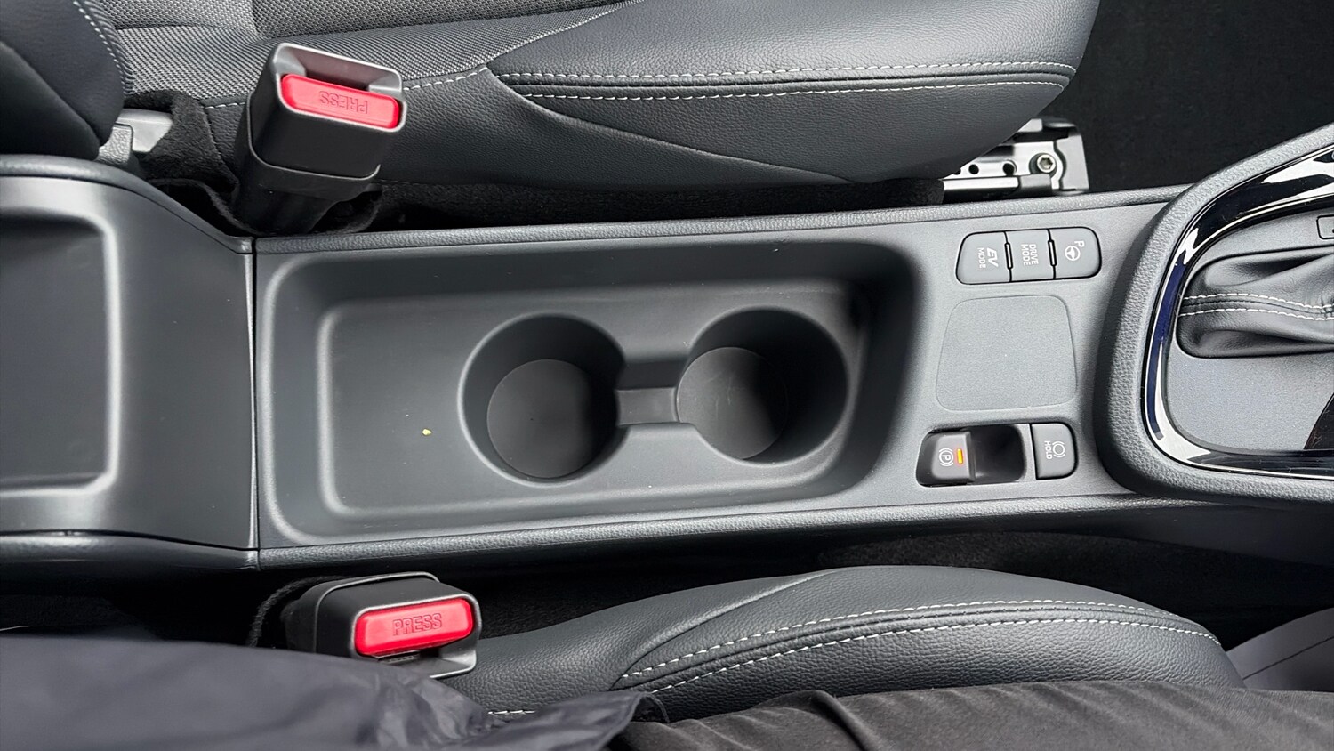 Used Toyota Yaris Cross 2025 for sale - 77208199: Photo 53