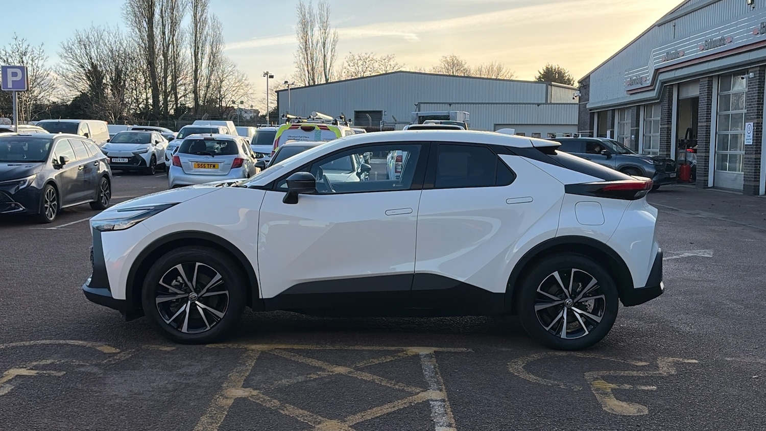 Used Toyota C-HR 2024 for sale - 77151858: Photo 17