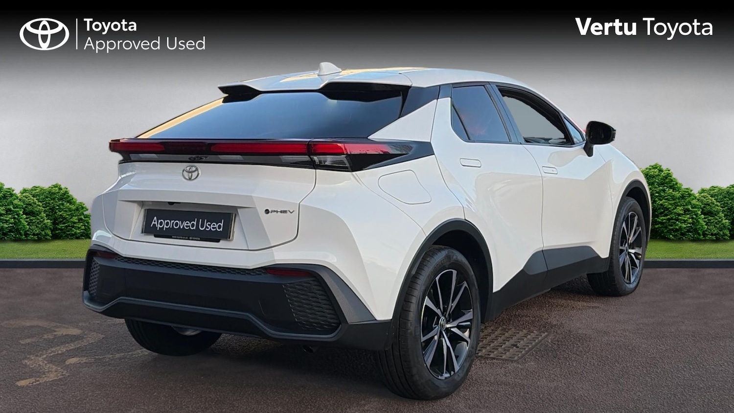 Used Toyota C-HR 2024 for sale - 77151858: Photo 2