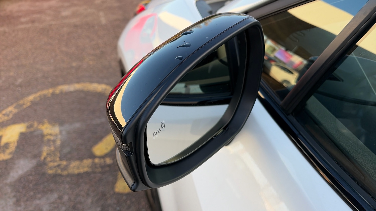 Used Toyota C-HR 2024 for sale - 77151858: Photo 35