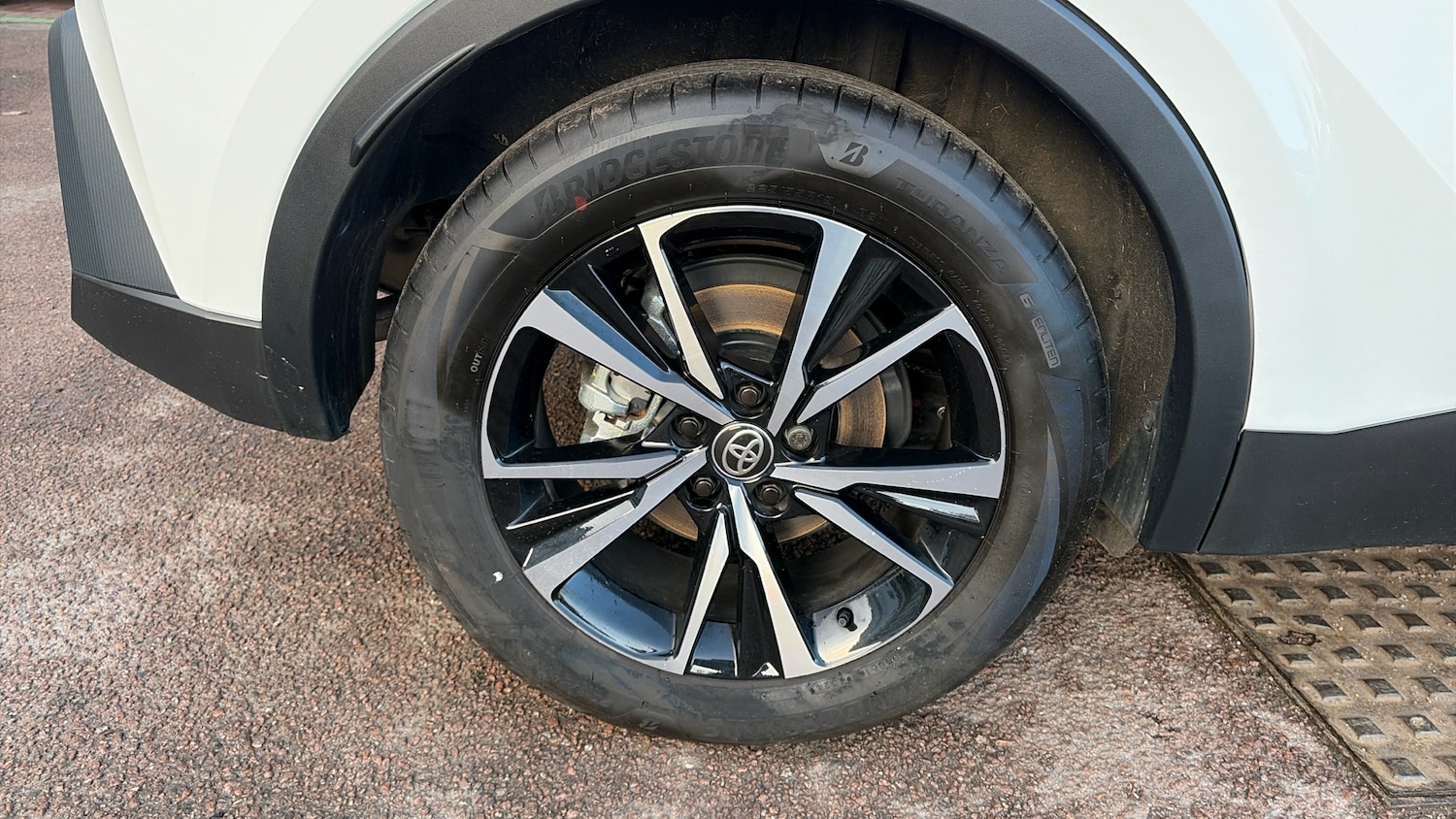 Used Toyota C-HR 2024 for sale - 77151858: Photo 39