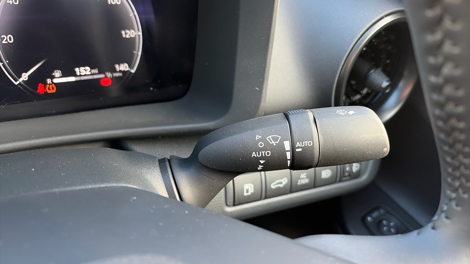 Used Toyota C-HR 2024 for sale - 77151858: Photo 52