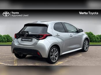 Used Toyota Yaris 2024 for sale - 79855061: Photo