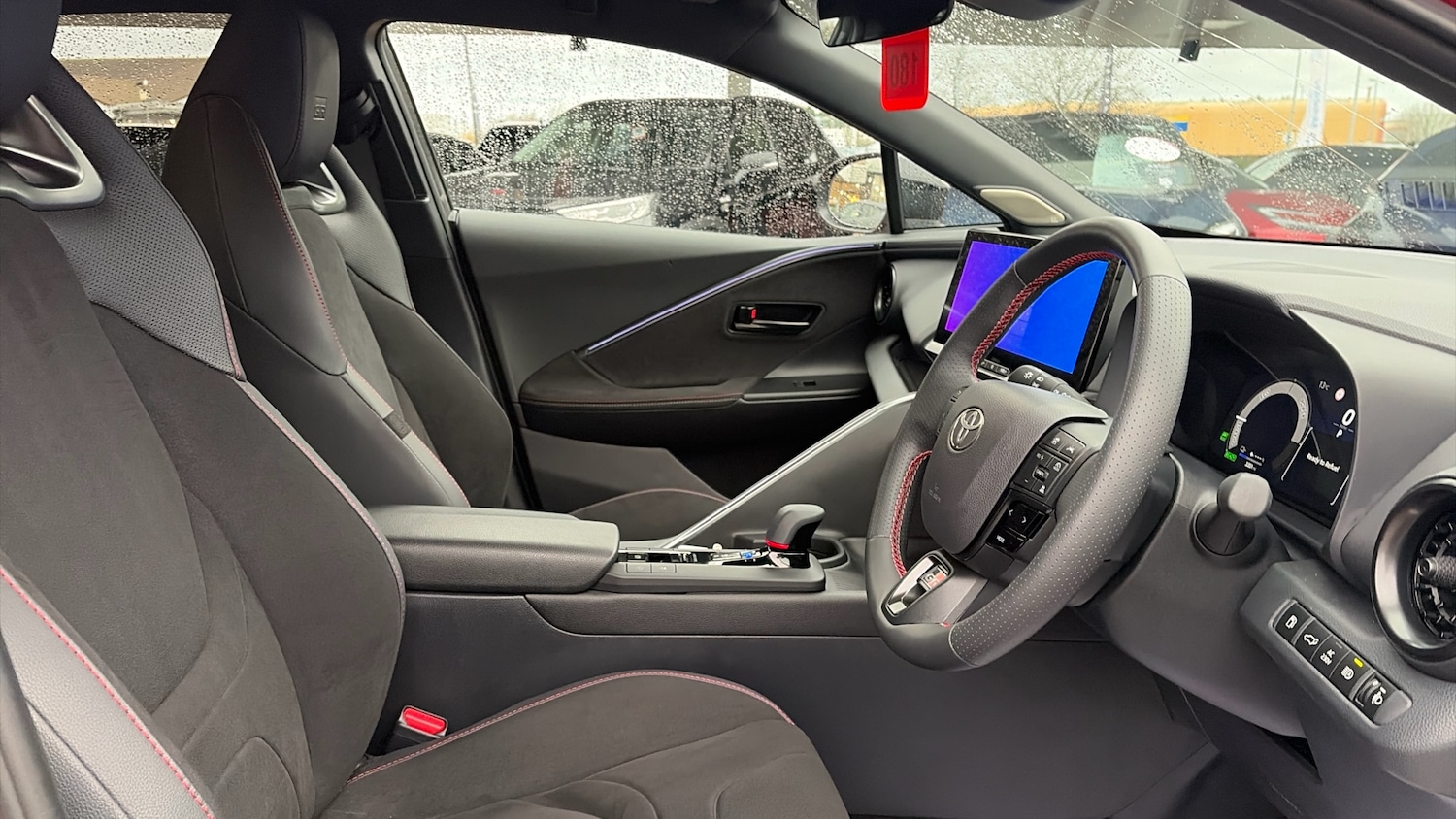 Used Toyota C-HR 2024 for sale - 76859661: Photo 11