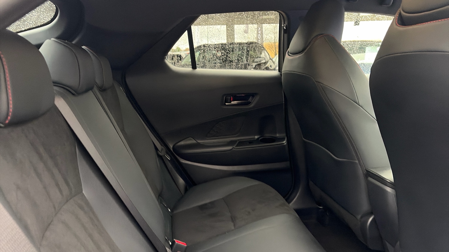 Used Toyota C-HR 2024 for sale - 76859661: Photo 12