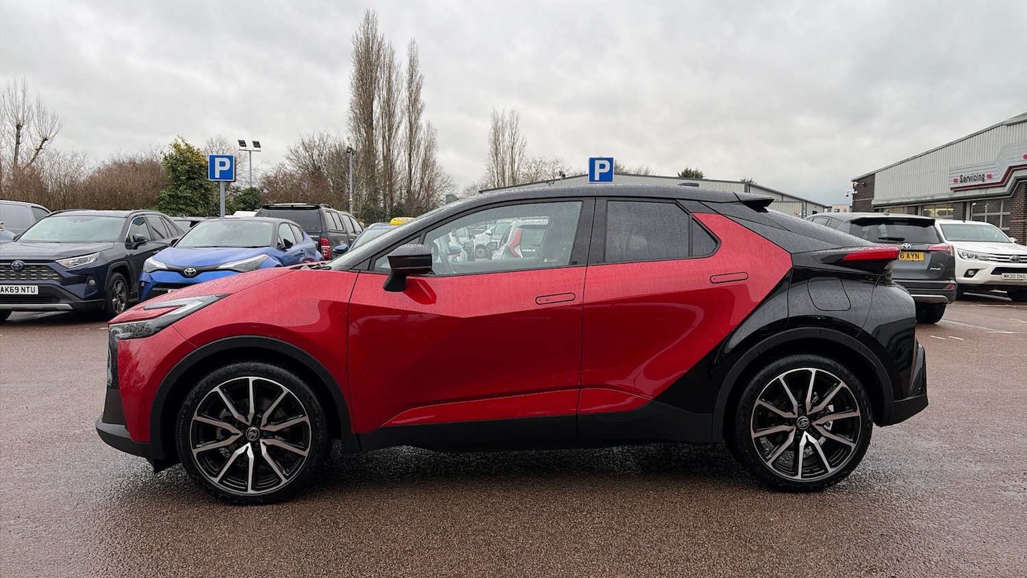 Used Toyota C-HR 2024 for sale - 76859661: Photo 17