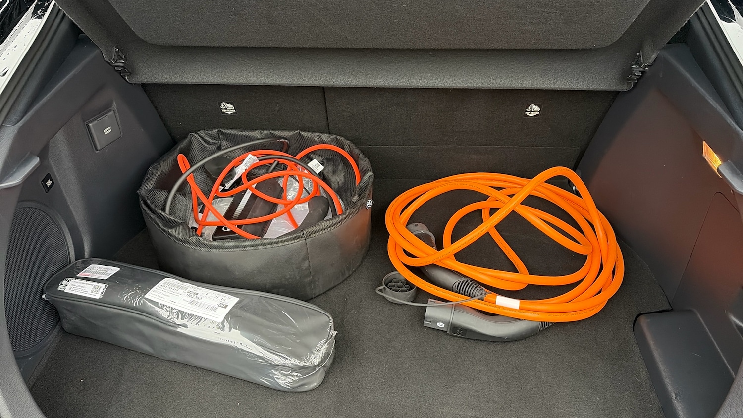 Used Toyota C-HR 2024 for sale - 76859661: Photo 21