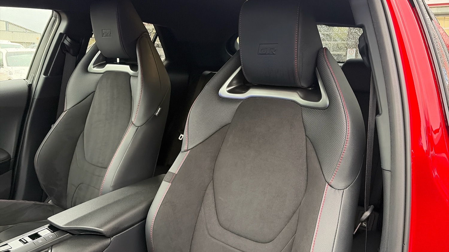 Used Toyota C-HR 2024 for sale - 76859661: Photo 23