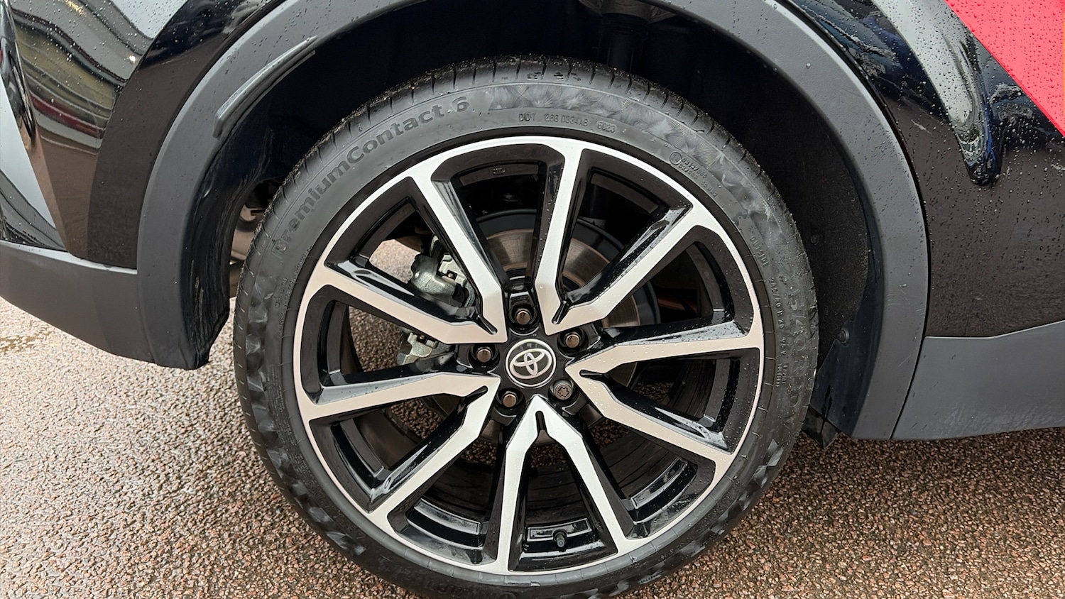 Used Toyota C-HR 2024 for sale - 76859661: Photo 34