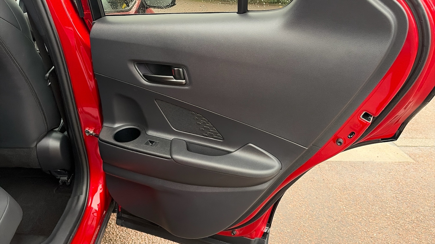 Used Toyota C-HR 2024 for sale - 76859661: Photo 41