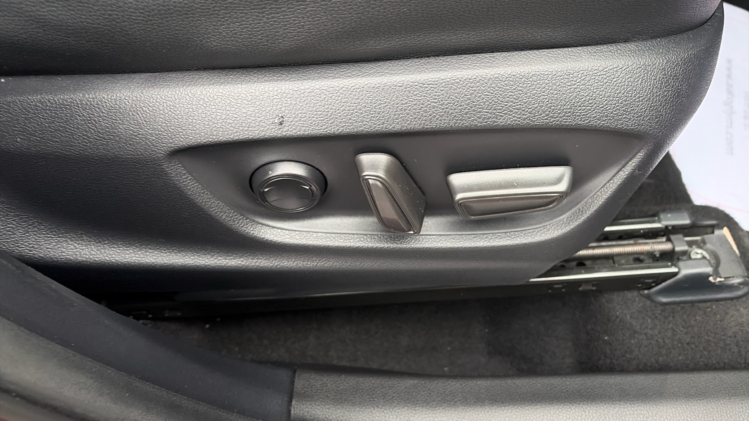 Used Toyota C-HR 2024 for sale - 76859661: Photo 44