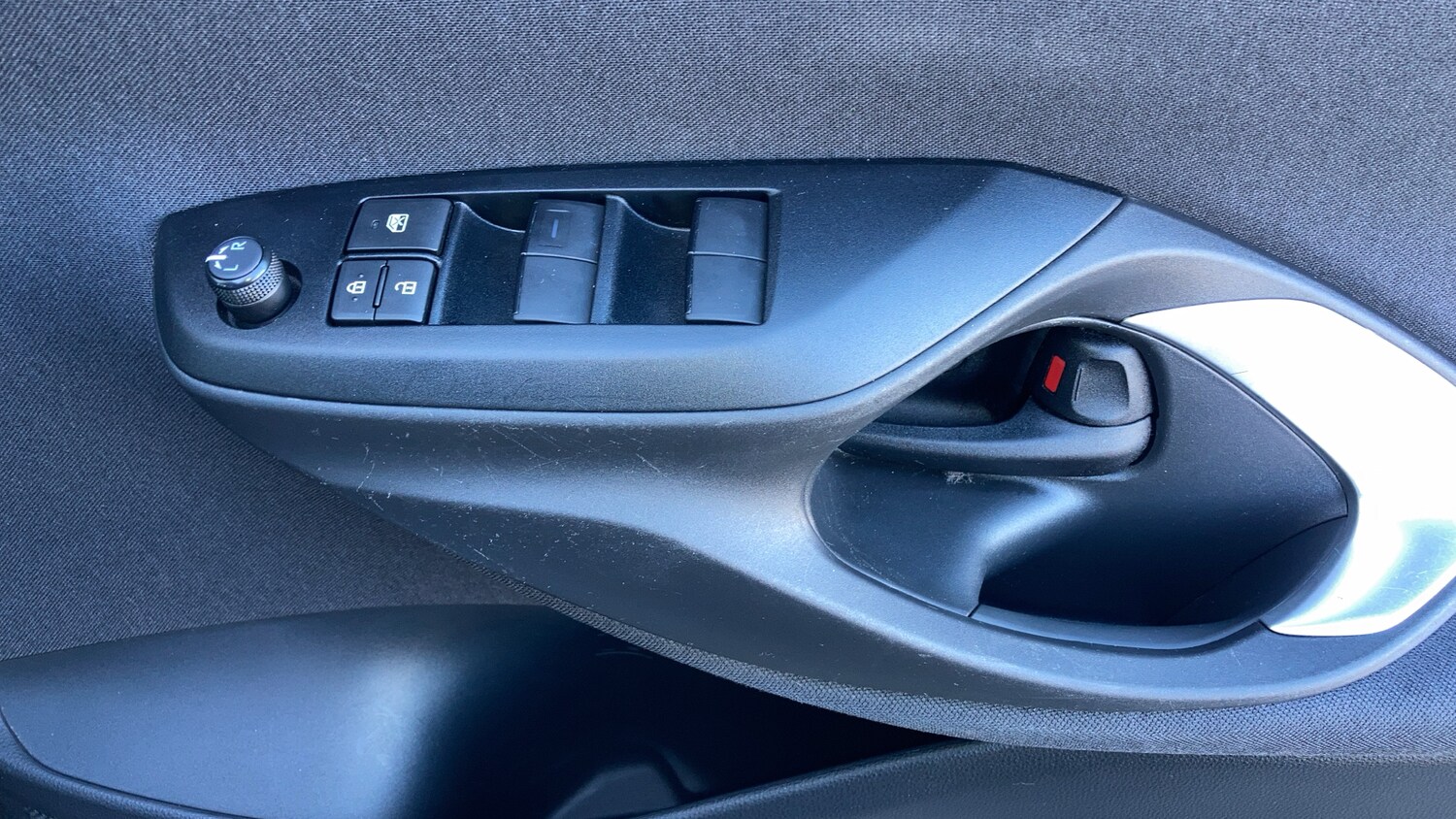 Used Toyota Yaris 2022 for sale - 77541886: Photo 32