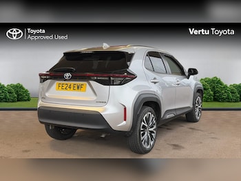 Used Toyota Yaris Cross 2024 for sale - 78020666: Photo