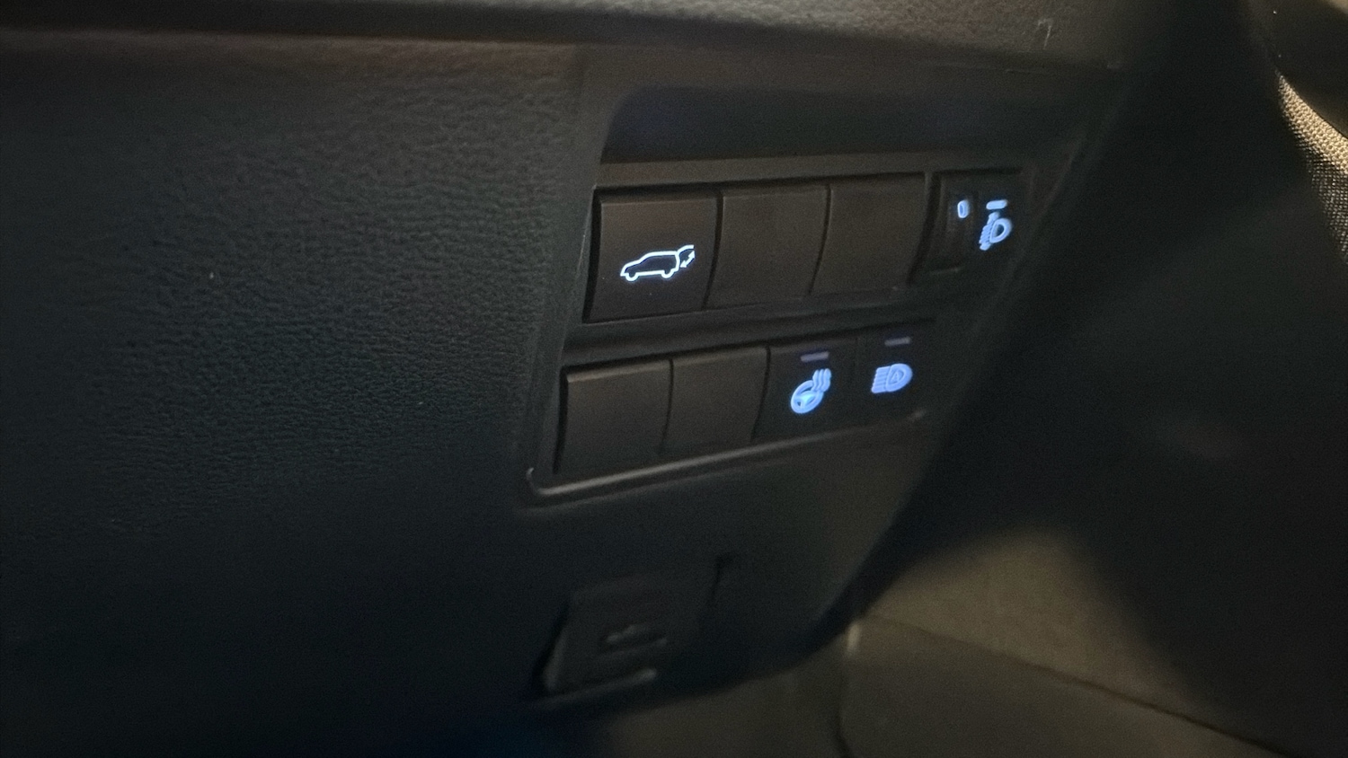 Used Toyota Yaris Cross 2024 for sale - 78020666: Photo 46