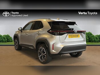 Used Toyota Yaris Cross 2024 for sale - 78020666: Photo