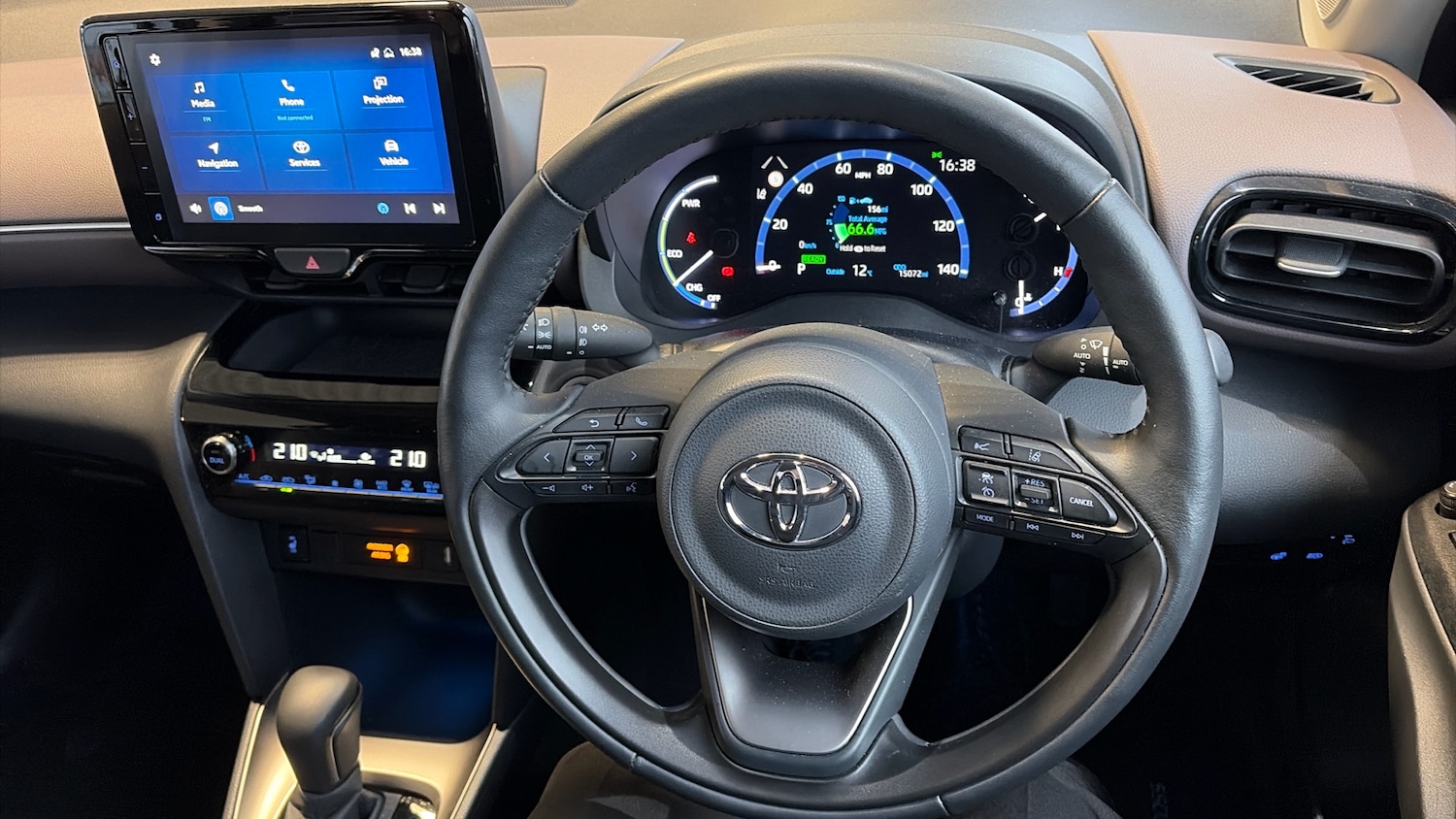 Used Toyota Yaris Cross 2024 for sale - 78020666: Photo 6