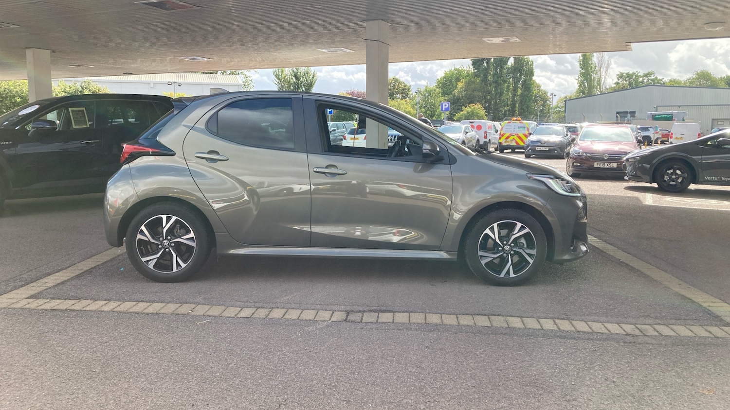 Used Toyota Yaris 2024 for sale - 75997261: Photo 16