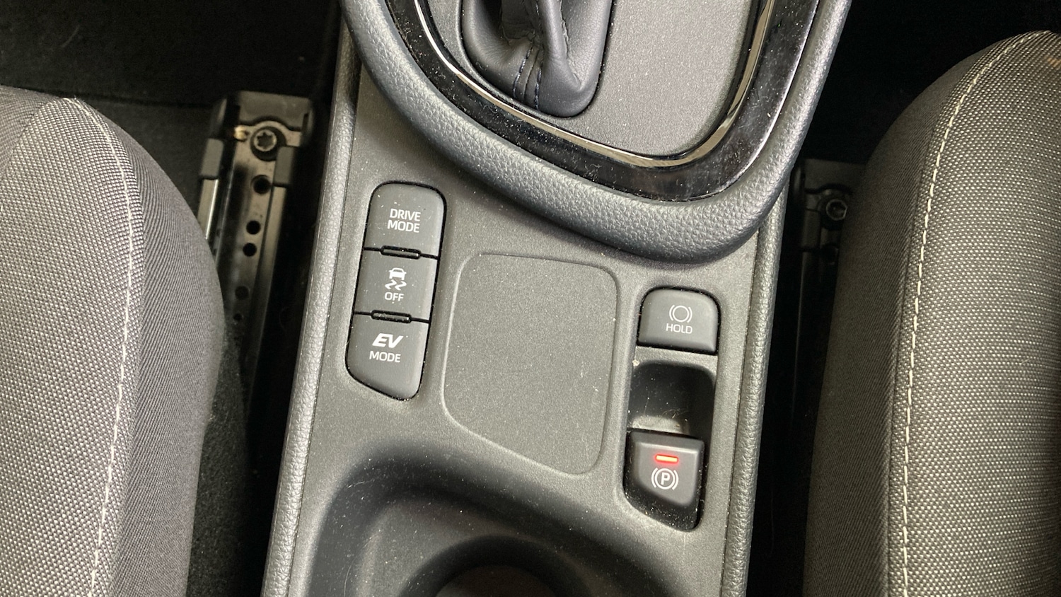 Used Toyota Yaris 2024 for sale - 75997261: Photo 32