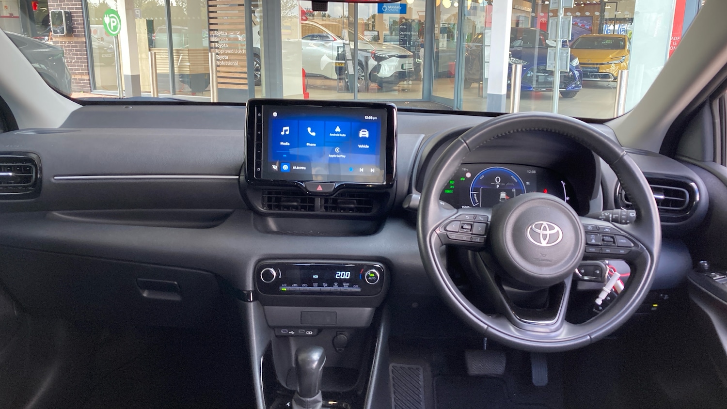 Used Toyota Yaris 2024 for sale - 75997261: Photo 5