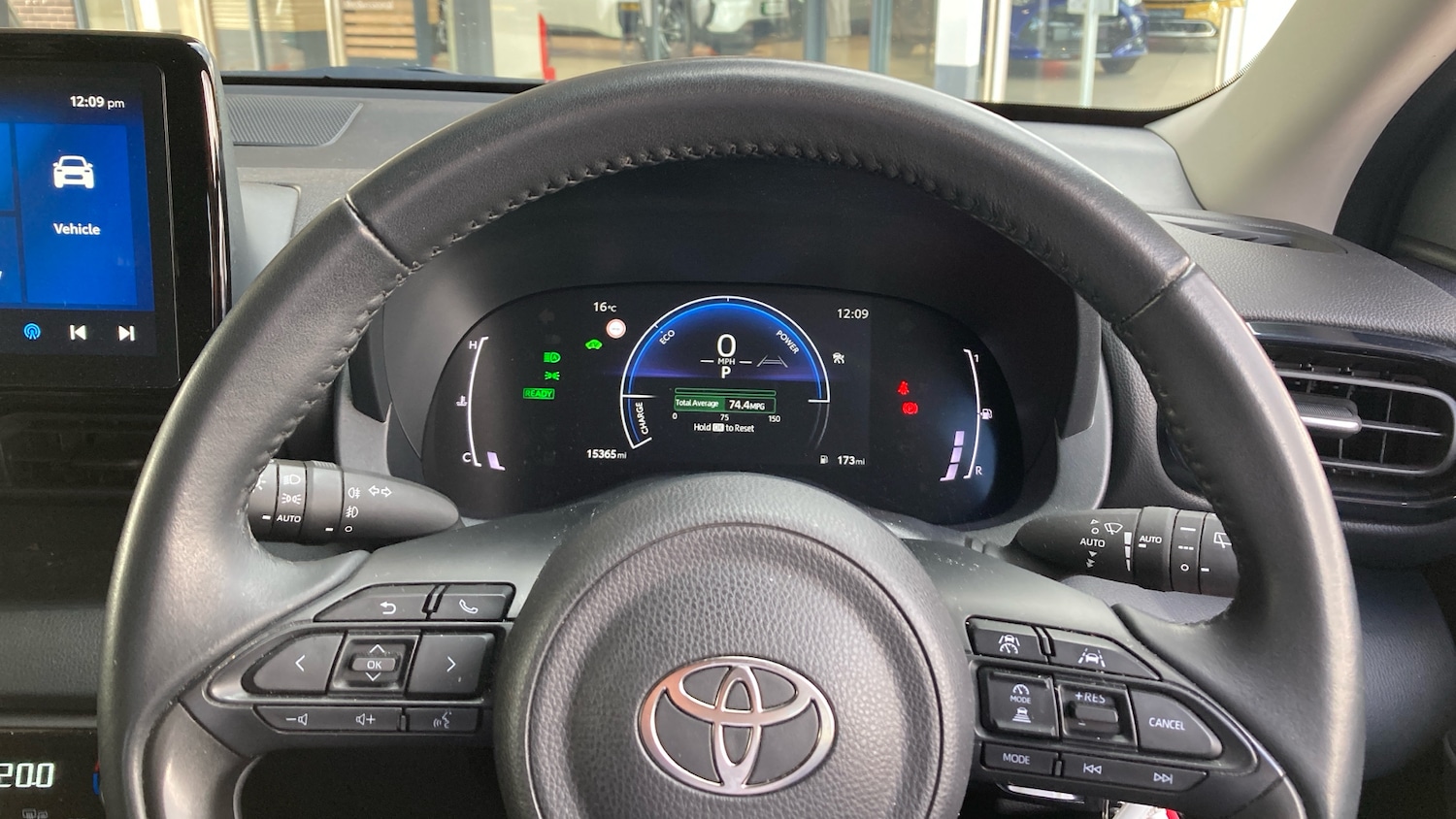 Used Toyota Yaris 2024 for sale - 75997261: Photo 8