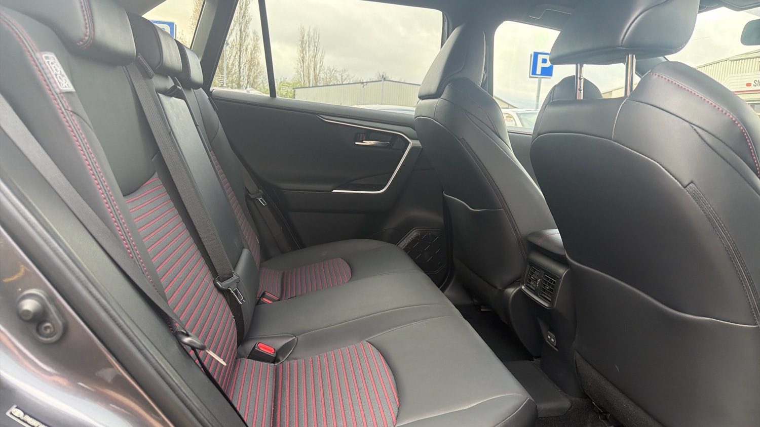 Used Toyota RAV4 2022 for sale - 78199335: Photo 8