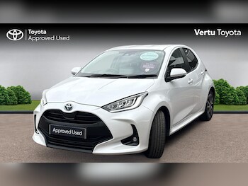 Used Toyota Yaris 2023 for sale - 78657017: Photo