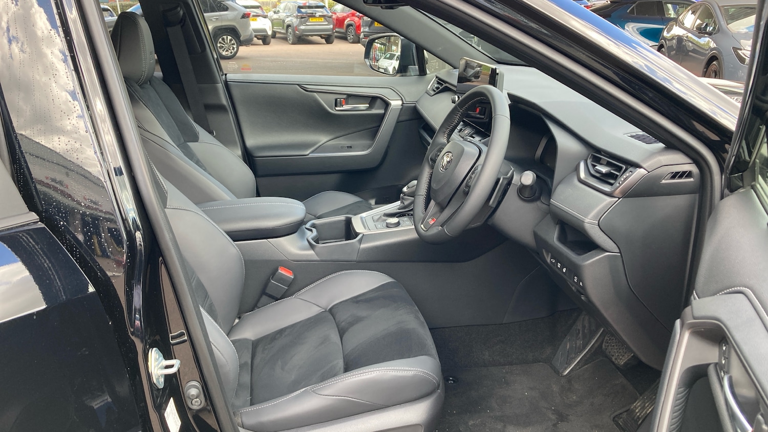 Used Toyota RAV4 2025 for sale - 77271207: Photo 11