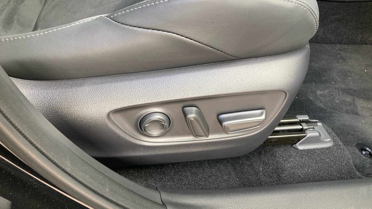 Used Toyota RAV4 2025 for sale - 77271207: Photo 34