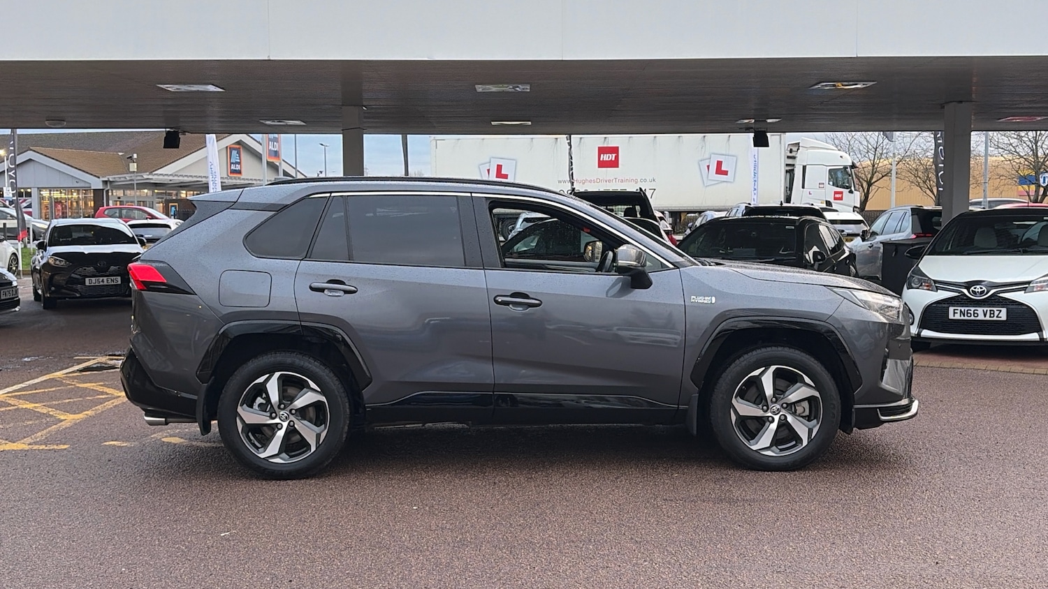 Used Toyota RAV4 2024 for sale - 76951020: Photo 16