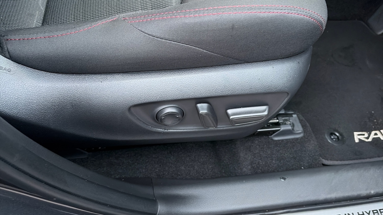 Used Toyota RAV4 2024 for sale - 76951020: Photo 44