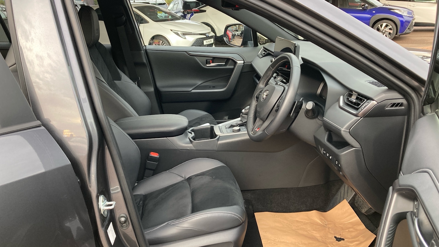 Used Toyota RAV4 2024 for sale - 76504894: Photo 11