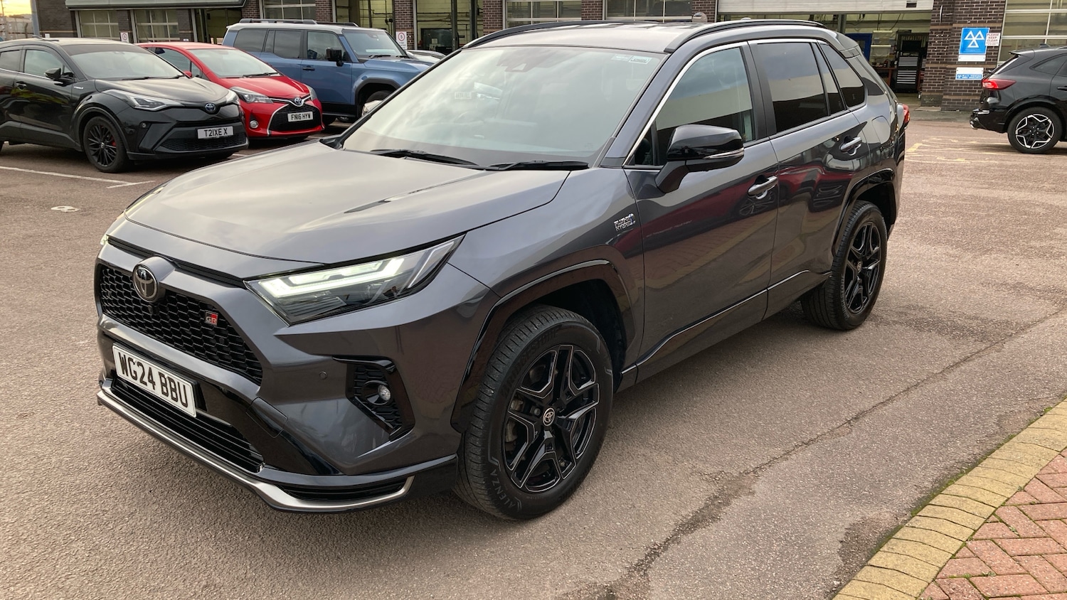 Used Toyota RAV4 2024 for sale - 76504894: Photo 49