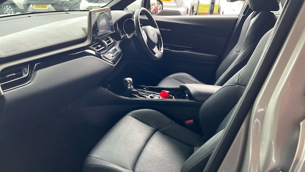 Used Toyota C-HR 2019 for sale - 76030279: Photo 10