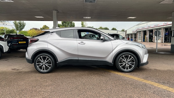 Used Toyota C-HR 2019 for sale - 76030279: Photo 16