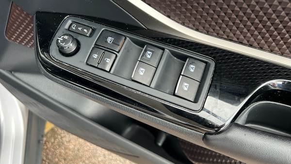 Used Toyota C-HR 2019 for sale - 76030279: Photo 29
