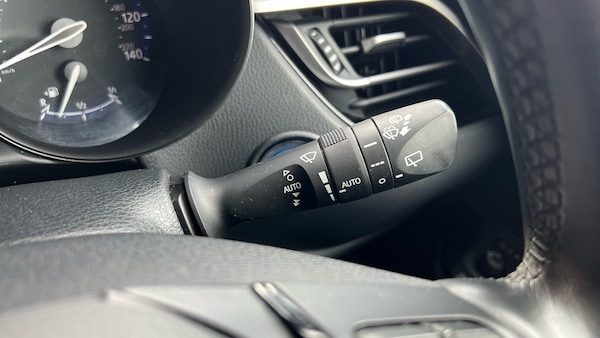 Used Toyota C-HR 2019 for sale - 76030279: Photo 35