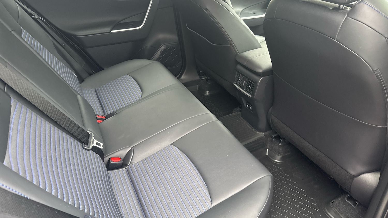 Used Toyota RAV4 2022 for sale - 76908428: Photo 12