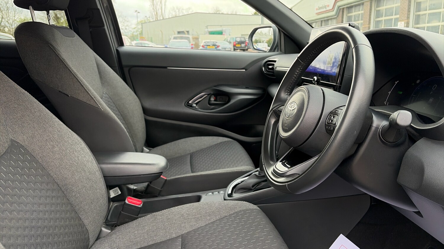 Used Toyota Yaris Cross 2024 for sale - 78152926: Photo 12