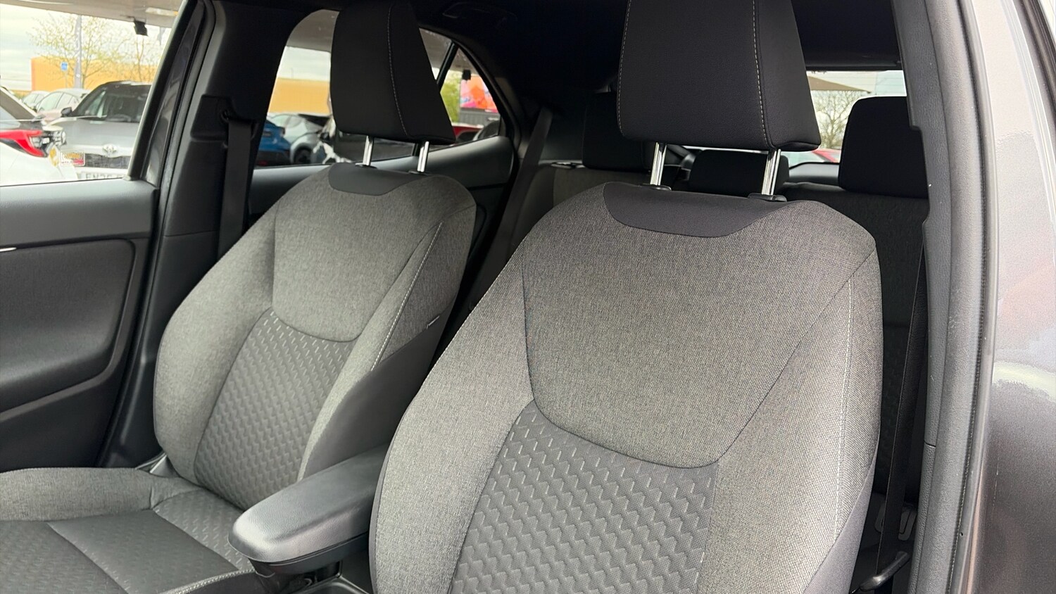 Used Toyota Yaris Cross 2024 for sale - 78152926: Photo 41